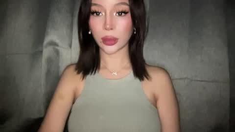 Marie Pelie online show from December 2025 07:07:01 PM