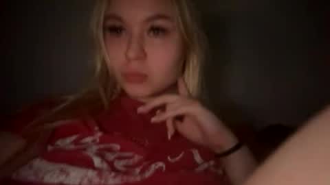 Lina 3 online show from April 2026 09:38:02 PM