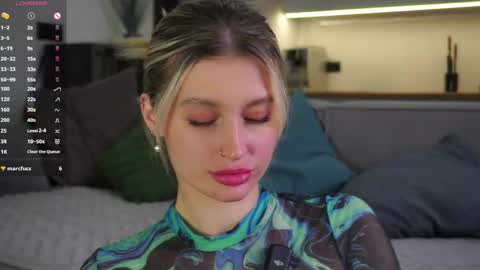 Kelly online show from April 2026 02:26:01 PM