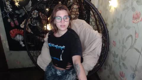 Lina online show from September 2025 10:08:02 AM