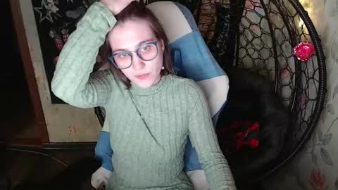Snapshot of greenwitch9 chatting on April 2026 10:10:02 AM Lina online show from April 2026 10:10:02 AM