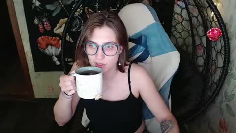 Snapshot of greenwitch9 chatting on May 2026 10:32:02 AM Lina online show from May 2026 10:32:02 AM