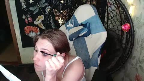 Snapshot of greenwitch9 chatting on June 2026 01:05:02 PM Lina online show from June 2026 01:05:02 PM