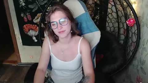 Lina online show from June 2026 05:06:02 PM