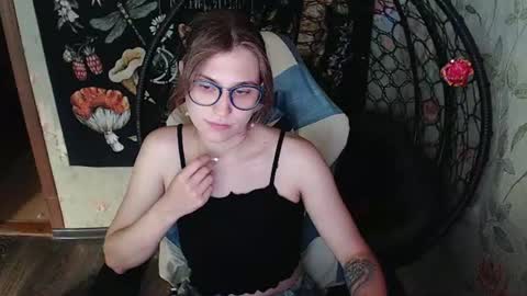 Lina online show from July 2026 10:52:02 AM