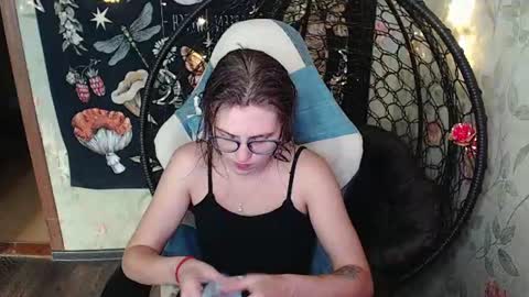 Lina online show from July 2026 12:03:02 PM