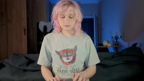 Greg-independent model online show from April 2026 08:50:01 PM