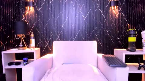 GregorySforza online show from October 2025 03:03:02 PM