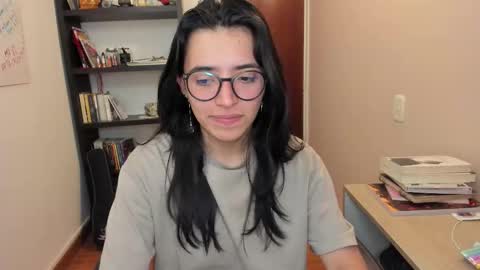 Greta online show from November 2025 04:04:01 AM