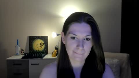 Greta online show from October 2025 07:35:02 PM