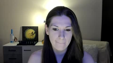 Greta online show from November 2025 01:41:02 AM