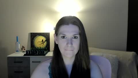 Greta online show from June 2026 09:04:01 PM