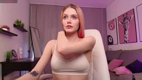 gretchen_mol online show from November 2025 07:41:01 AM