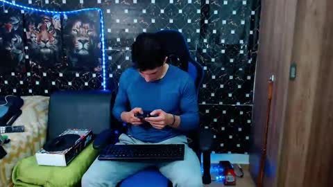 griego01 online show from September 2025 12:12:01 AM