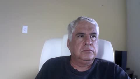 grisa01 online show from February 2026 12:46:01 PM