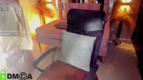 Snapshot of griselle_rousse chatting on November 2025 09:46:02 PM online show from November 2025 09:46:02 PM