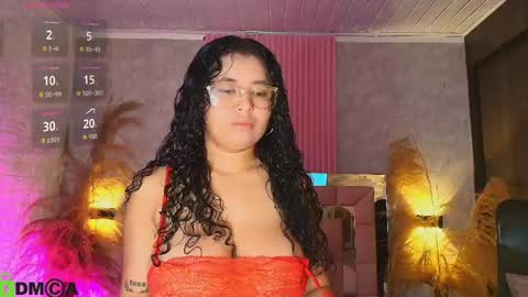 Snapshot of griselle_rousse chatting on May 2026 12:02:02 PM online show from May 2026 12:02:02 PM