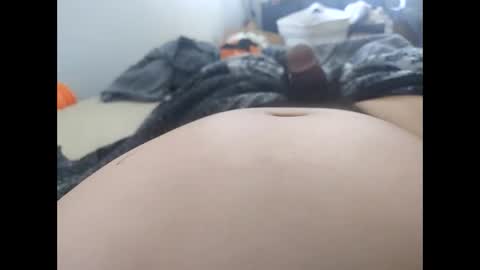 Snapshot of growingcubbear chatting on January 2026 03:38:01 PM growingcubbear online show from January 2026 03:38:01 PM