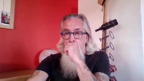 Grybear online show from November 2025 08:37:02 AM