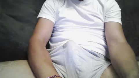 Snapshot of guapete_21x chatting on August 2026 08:00:01 PM guapete 21x online show from August 2026 08:00:01 PM