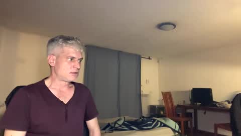 guardiannif_ online show from February 2025 09:13:02 PM