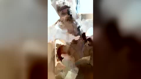 guarromanticxs online show from June 2026 07:28:01 PM