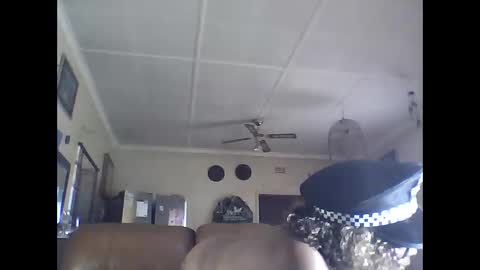 Snapshot of gucci_bx chatting on January 2025 05:27:01 AM gucci-bx online show from January 2025 05:27:01 AM