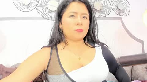 GuiaAnderson online show from April 2026 02:48:01 AM