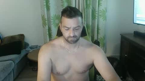 Snapshot of guillaume666286050 chatting on June 2026 01:12:02 AM guillaume666286050 online show from June 2026 01:12:02 AM