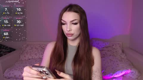 Marta online show from February 2025 07:06:02 PM