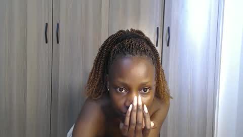 Miss Incredible online show from December 2025 11:08:02 AM