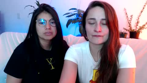 Snapshot of gumball_room chatting on February 2025 07:10:02 PM Vane blonde and Hazell black hair online show from February 2025 07:10:02 PM