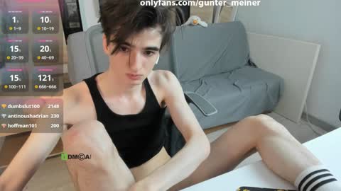 Snapshot of guntermeiner chatting on December 2024 01:00:02 PM Gunter online show from December 2024 01:00:02 PM