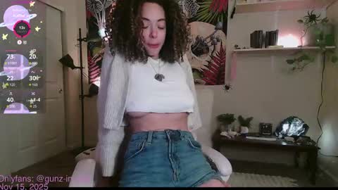 Kylie online show from November 2025 04:58:02 PM