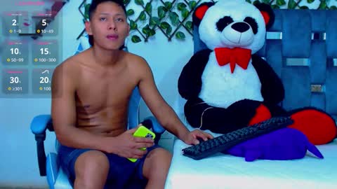 Snapshot of gurxxxt chatting on January 2026 07:04:02 PM Hakim online show from January 2026 07:04:02 PM