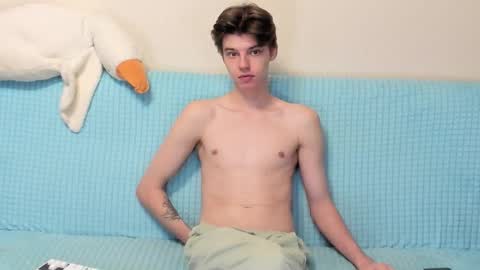 guy_liam1 online show from November 2025 06:59:02 AM