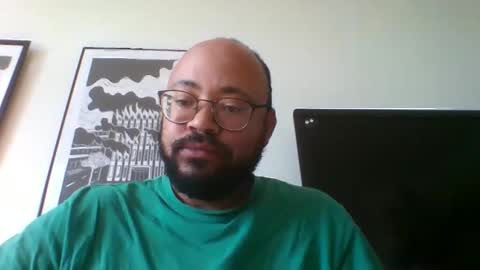 Snapshot of guy_wood15 chatting on September 2025 09:46:01 AM guy_wood15 online show from September 2025 09:46:01 AM