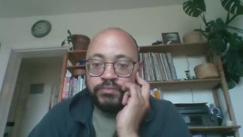 Snapshot of guy_wood15 chatting on October 2025 07:41:02 AM guy_wood15 online show from October 2025 07:41:02 AM