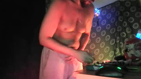 Snapshot of guyst049 chatting on October 2025 12:11:02 AM guyst049 online show from October 2025 12:11:02 AM