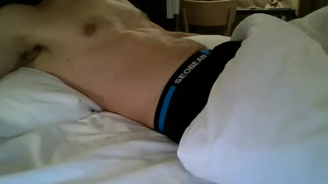 Snapshot of guywa chatting on February 2025 07:55:02 AM Drake online show from February 2025 07:55:02 AM