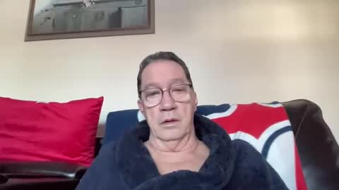 Snapshot of gwashere4u chatting on December 2024 02:07:01 PM gwashere4u online show from December 2024 02:07:01 PM