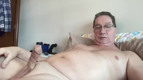 Snapshot of gwashere4u chatting on February 2025 01:42:01 PM gwashere4u online show from February 2025 01:42:01 PM