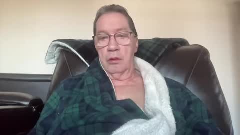 Snapshot of gwashere4u chatting on March 2025 12:53:02 PM gwashere4u online show from March 2025 12:53:02 PM