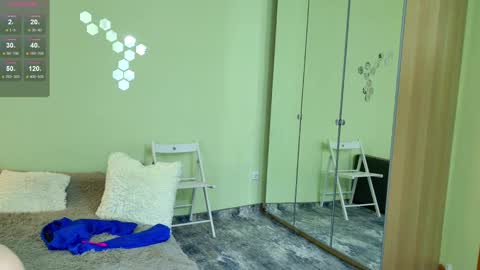 Snapshot of gwen_lady chatting on February 2025 05:37:01 PM Sweety Kitty online show from February 2025 05:37:01 PM