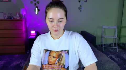 Snapshot of gwen_lady chatting on February 2025 07:08:02 PM Sweety Kitty online show from February 2025 07:08:02 PM