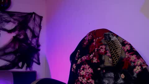 Snapshot of gwenhazel chatting on October 2025 11:42:01 AM gwenhazel online show from October 2025 11:42:01 AM