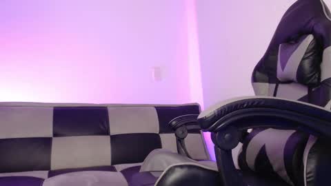 Snapshot of gwenhazel chatting on November 2025 11:09:02 AM gwenhazel online show from November 2025 11:09:02 AM