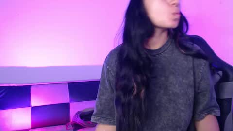 Snapshot of gwenhazel chatting on November 2025 11:24:01 AM gwenhazel online show from November 2025 11:24:01 AM