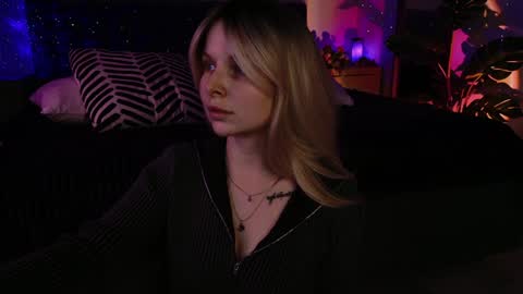 gwenhilton online show from January 2025 06:11:02 AM