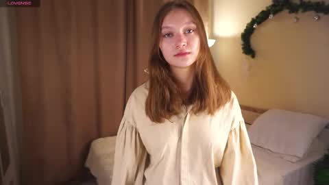 Molly online show from December 2025 06:32:02 AM